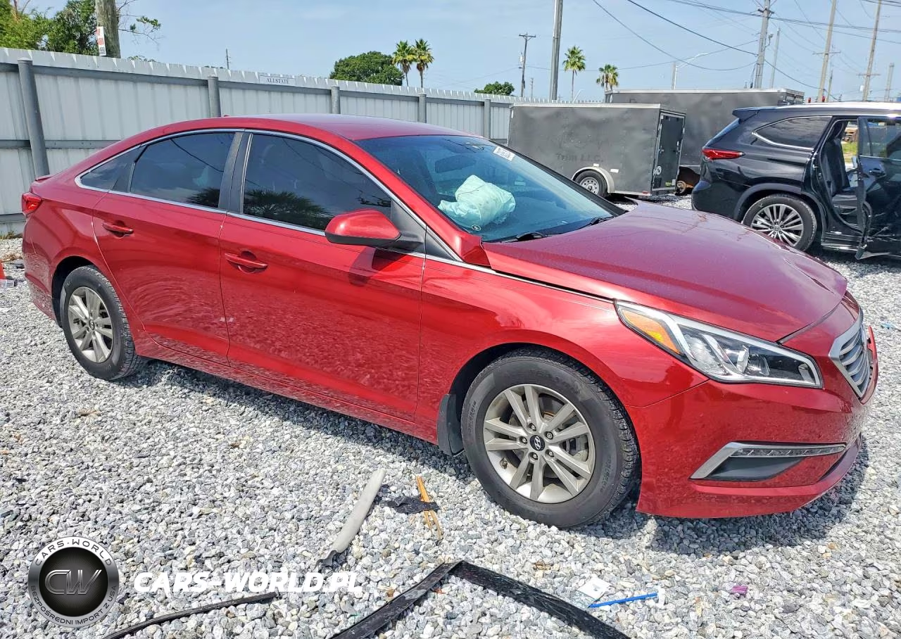 2015 Hyundai Sonata Se VIN:5NPE24AF1FH151001 - 4