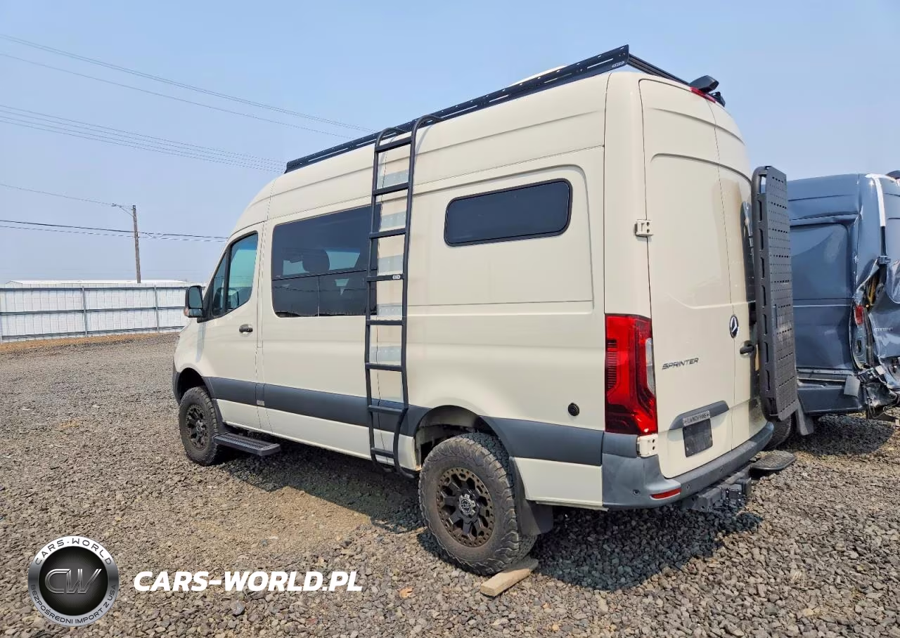 2023 Mercedes-Benz Sprinter 2500 VIN:W1Y4NBVY0PT123914 - 3
