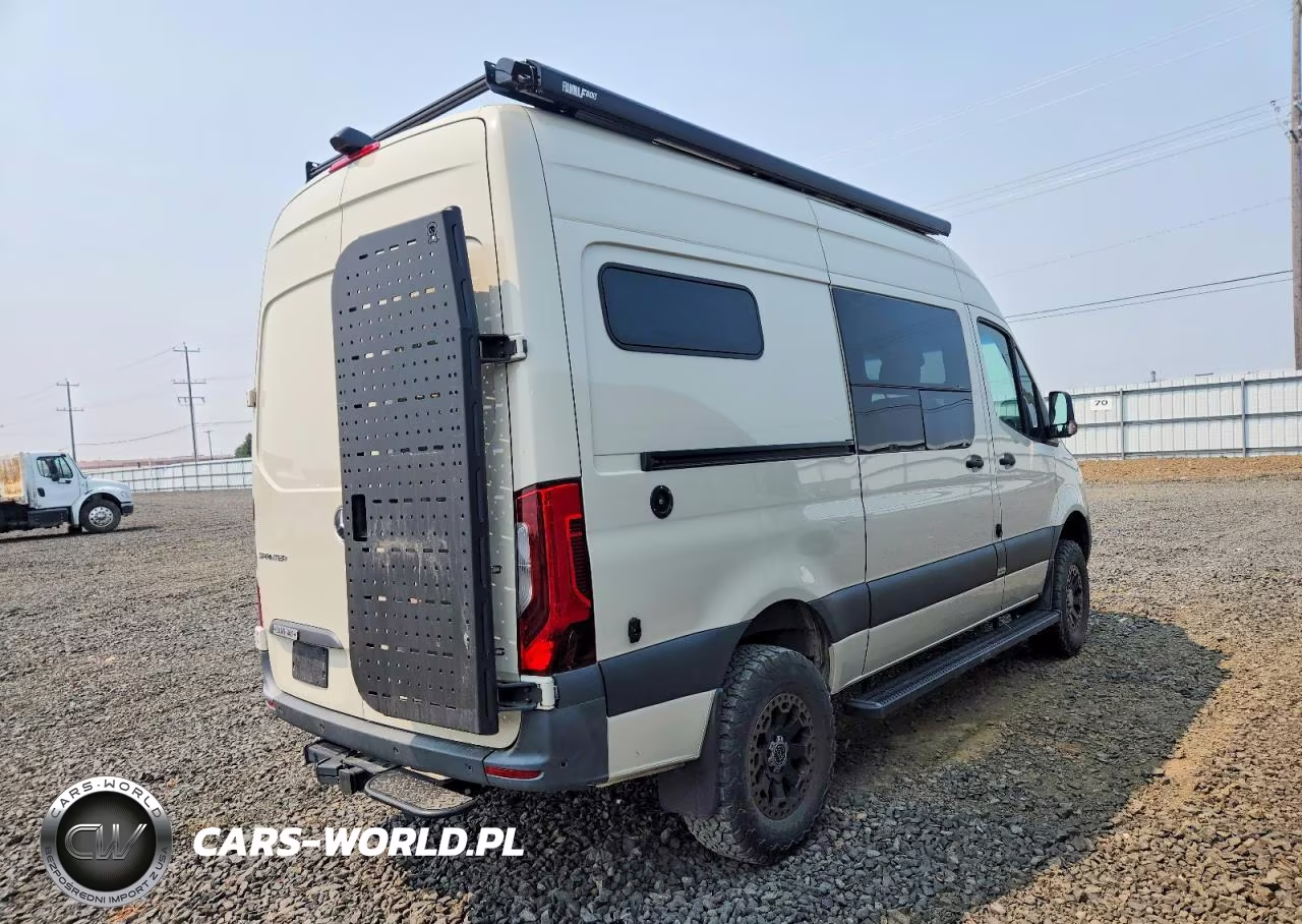 2023 Mercedes-Benz Sprinter 2500 VIN:W1Y4NBVY0PT123914 - 4