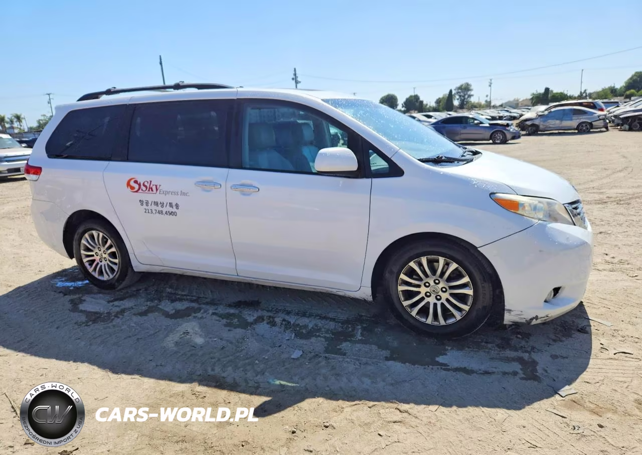 2011 Toyota Sienna Xle 8-Passenger VIN:5TDYK3DC7BS021513 - 4