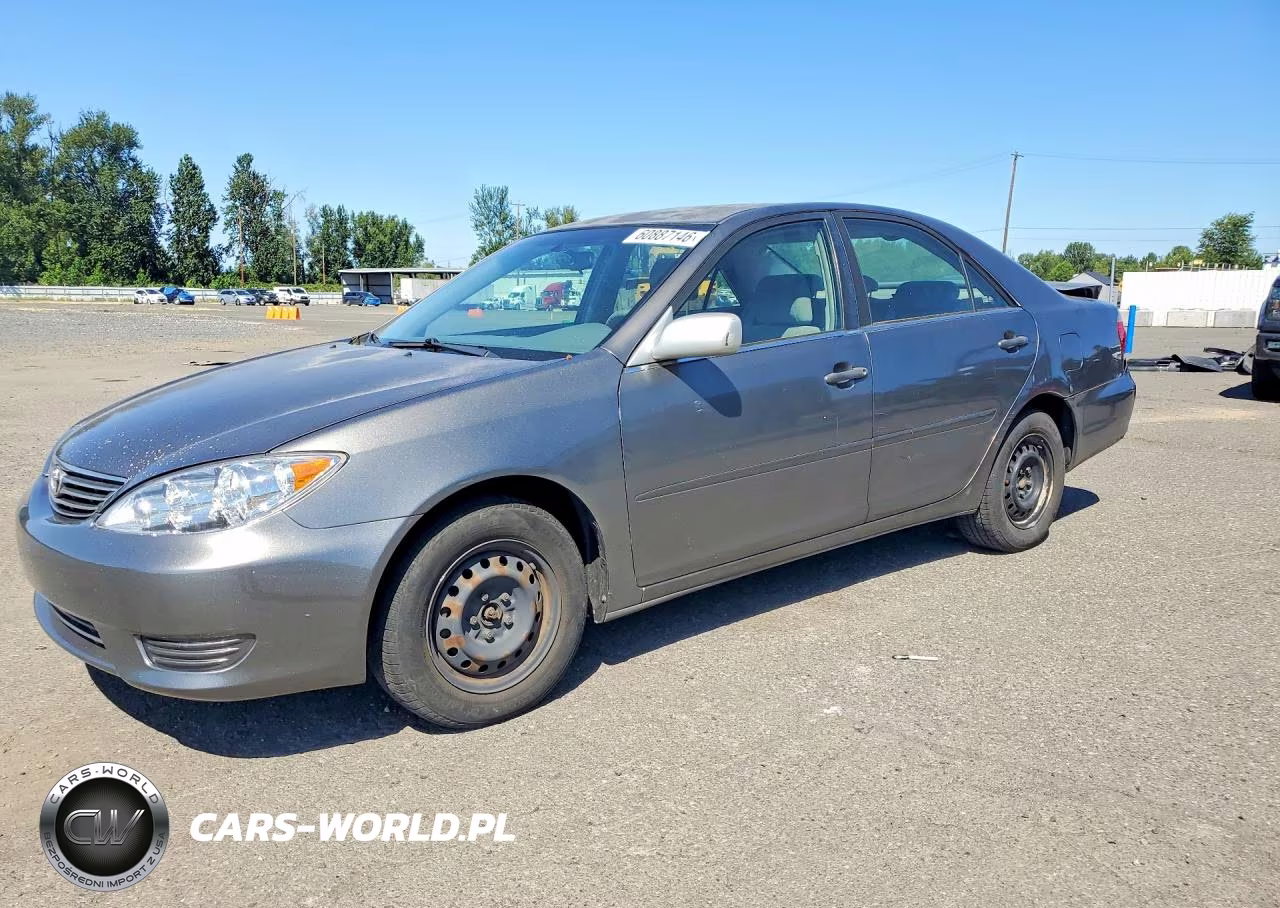 2005 Toyota Camry Standard