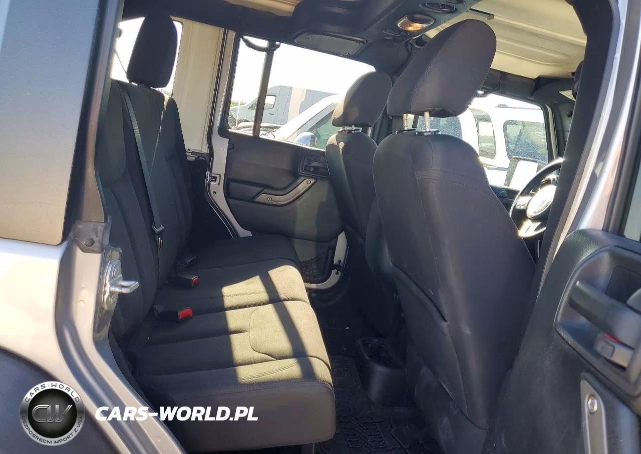 2016 Jeep Wrangler Unlimited Sport VIN:1C4BJWDG0GL224538 - 10