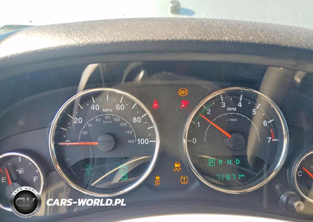 2016 Jeep Wrangler Unlimited Sport VIN:1C4BJWDG0GL224538 - 9