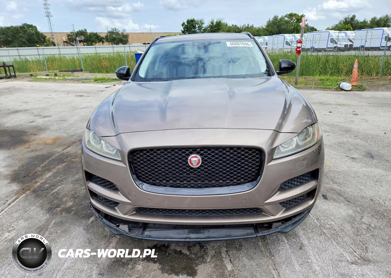 2017 Jaguar F-Pace Premium VIN:SADCJ2BN9HA092332 - 5