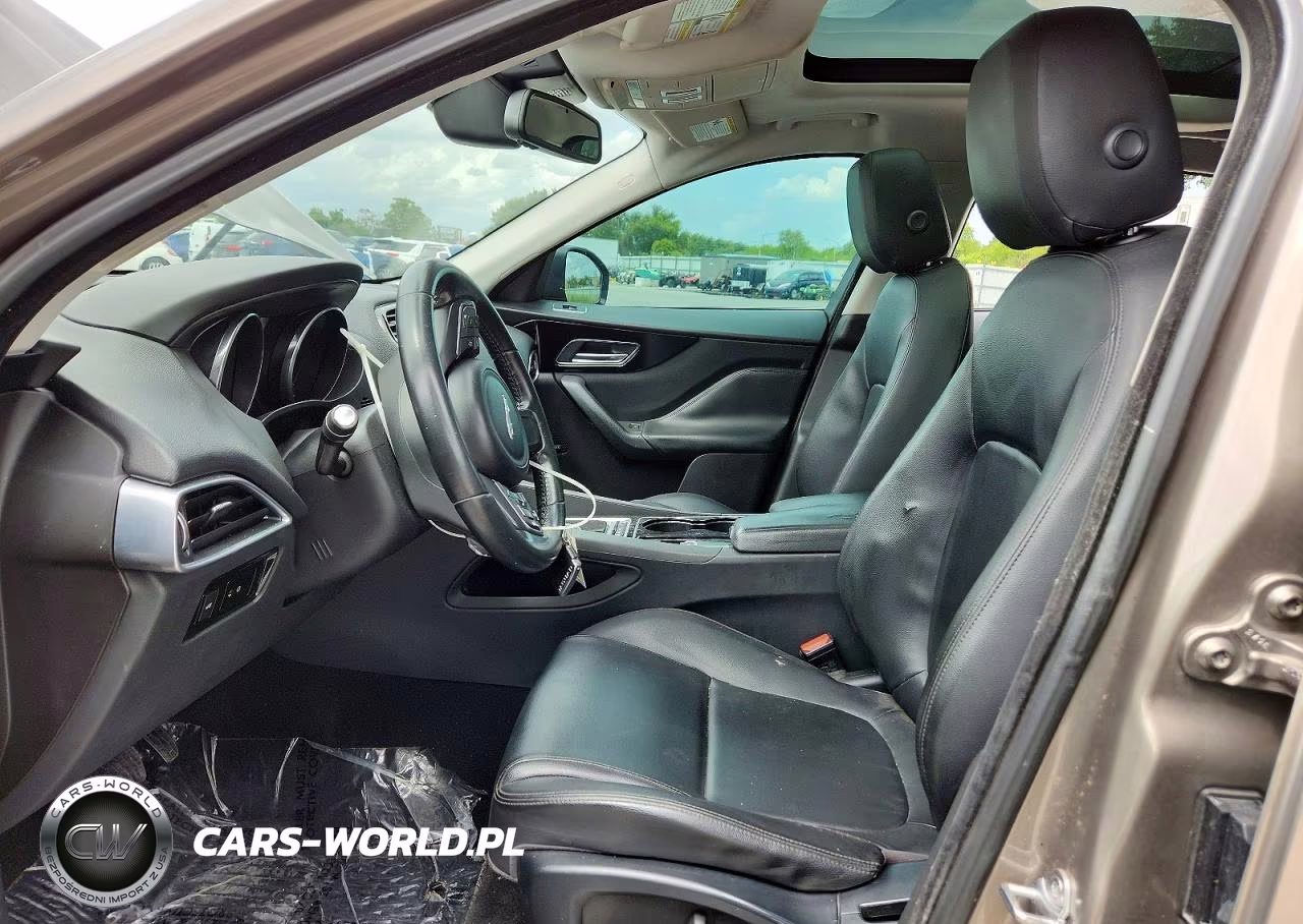2017 Jaguar F-Pace Premium VIN:SADCJ2BN9HA092332 - 7