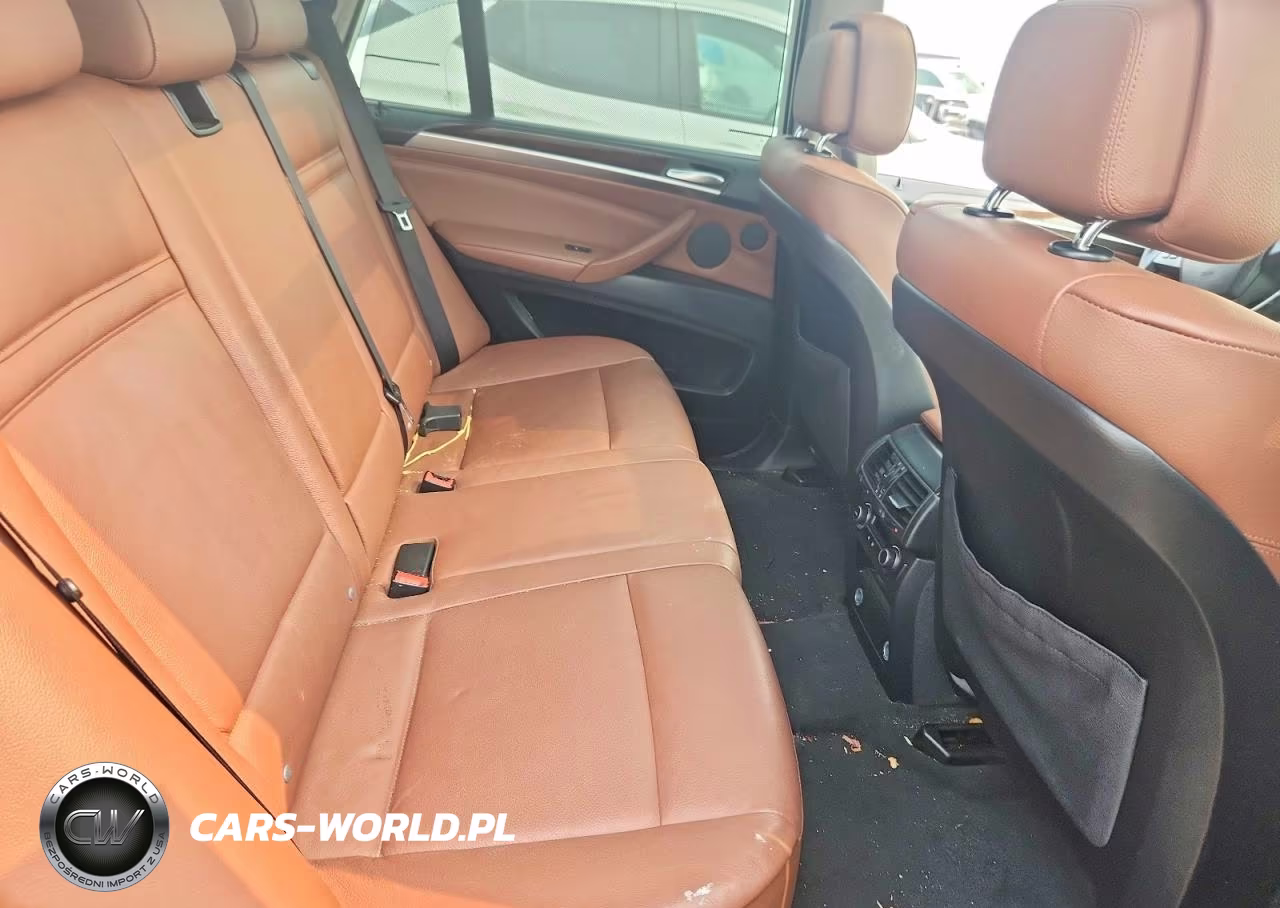 2012 BMW X5 xDrive35D VIN:5UXZW0C53CL667630 - 11