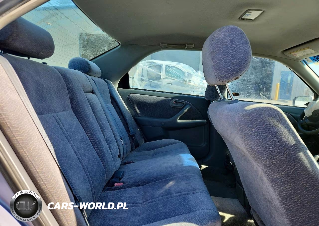 1998 Toyota Camry Le VIN:JT2BG22K4W0104541 - 10
