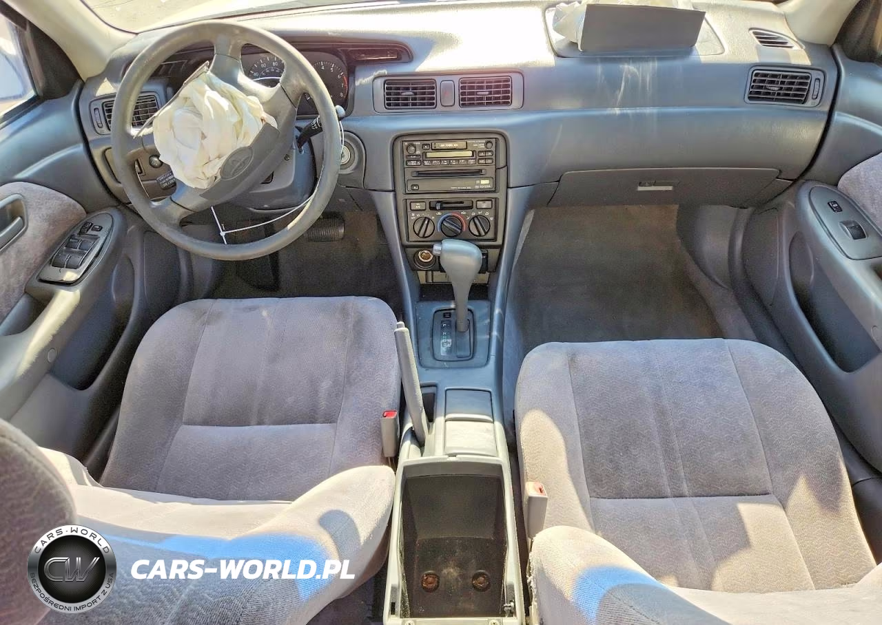 1998 Toyota Camry Le VIN:JT2BG22K4W0104541 - 8