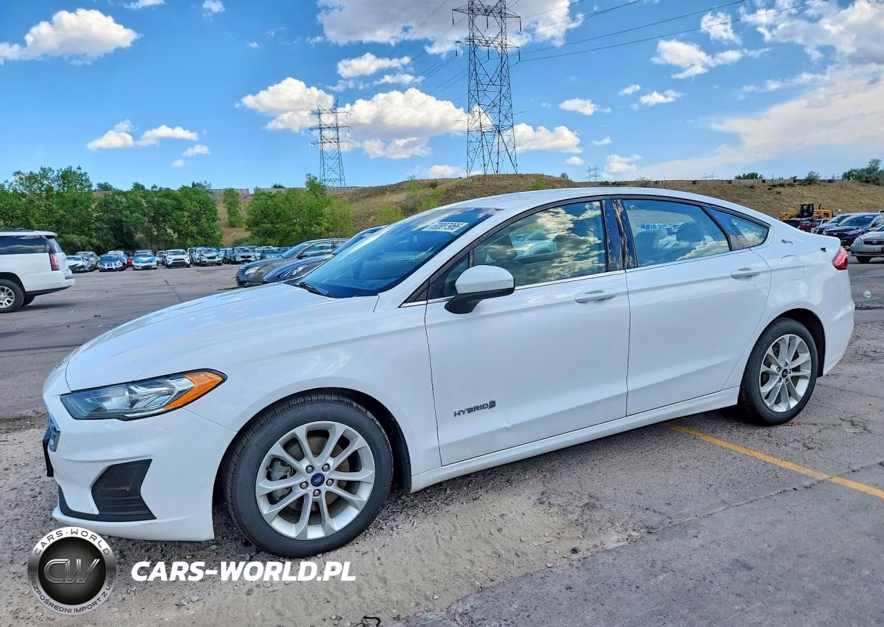 2019 Ford Fusion Se – zdjęcie 1 z 12