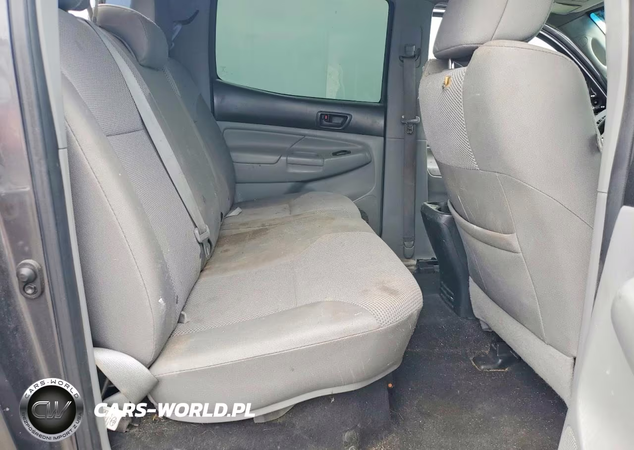 2013 Toyota Tacoma Double Cab VIN:3TMLU4EN0DM110840 - 10