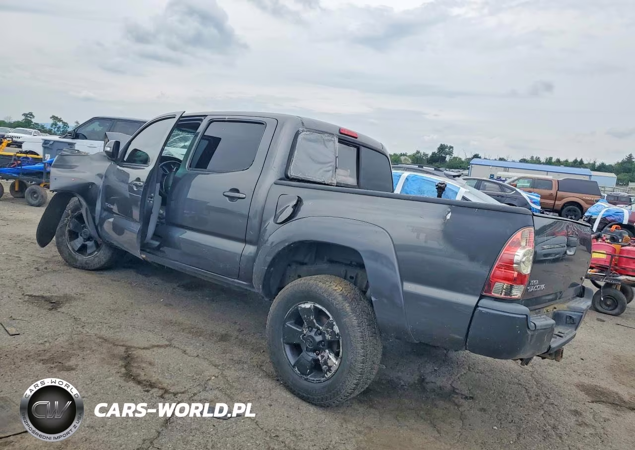 2013 Toyota Tacoma Double Cab VIN:3TMLU4EN0DM110840 - 2