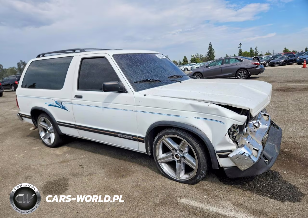 1994 Chevrolet Blazer S10 VIN:1GNCS18W5R0106700 - 4