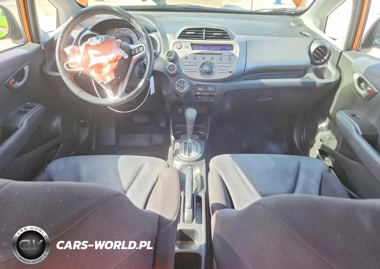 2010 Honda Fit Sport VIN:JHMGE8H43AS008975 - 8