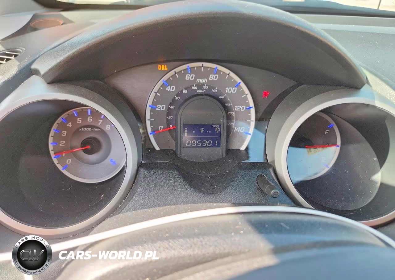 2010 Honda Fit Sport VIN:JHMGE8H43AS008975 - 9