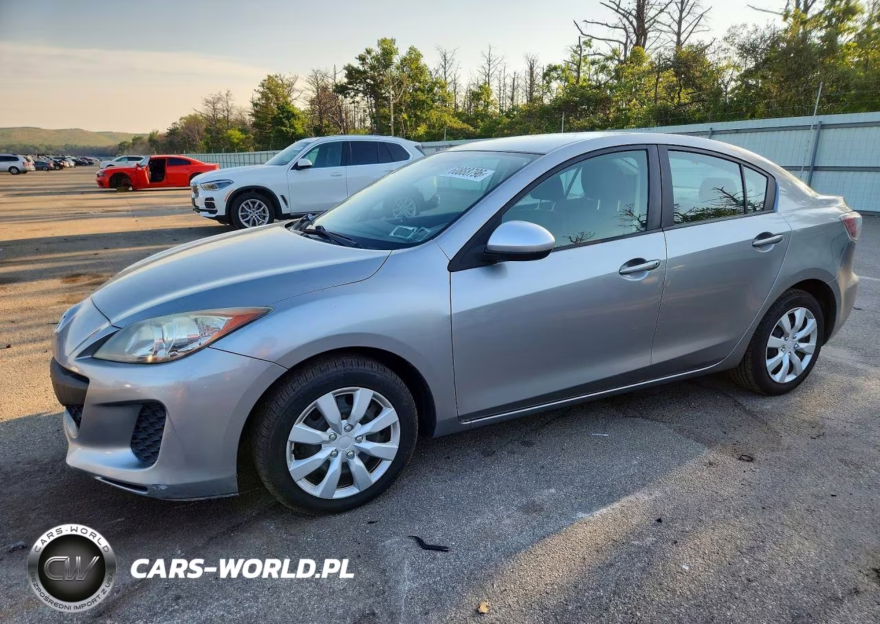 2013 Mazda 3 I