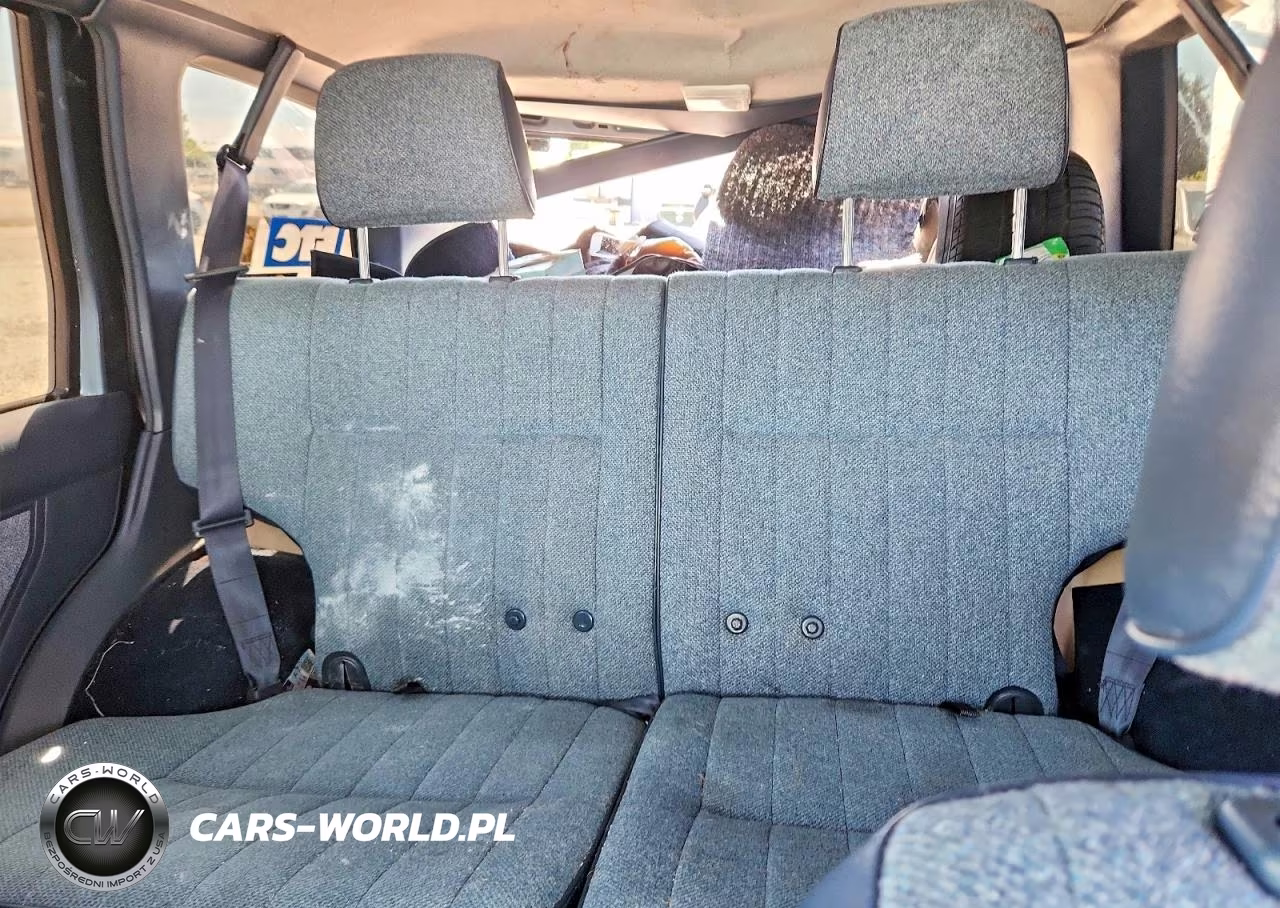 1991 Nissan Pathfinder Xe VIN:JN8HD17Y7MW033383 - 10