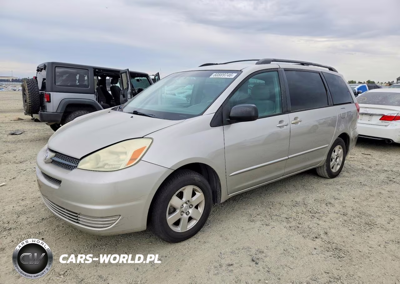 2004 Toyota Sienna Le 7 Passenger