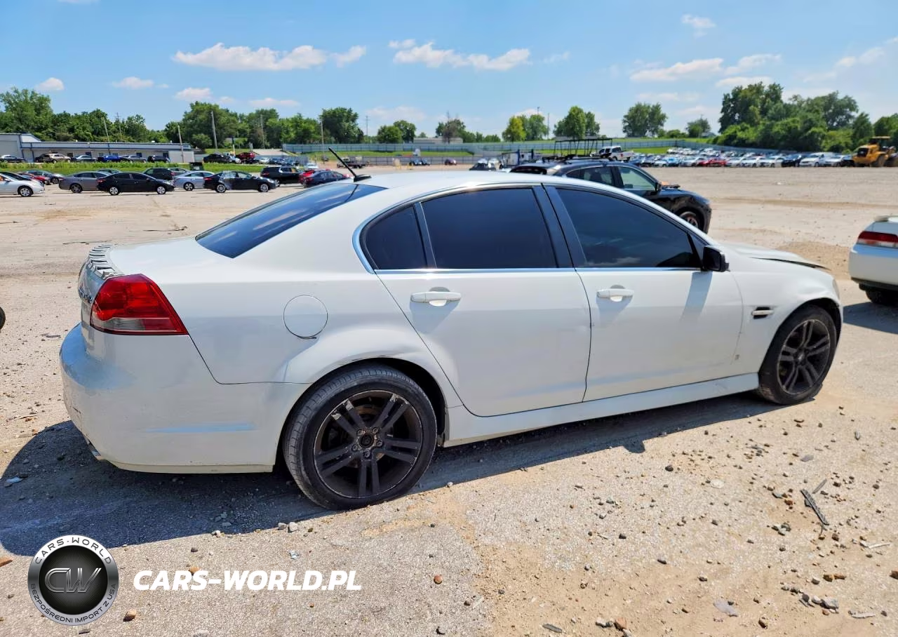 2008 Pontiac G8 VIN:6G2ER57718L130933 - 3