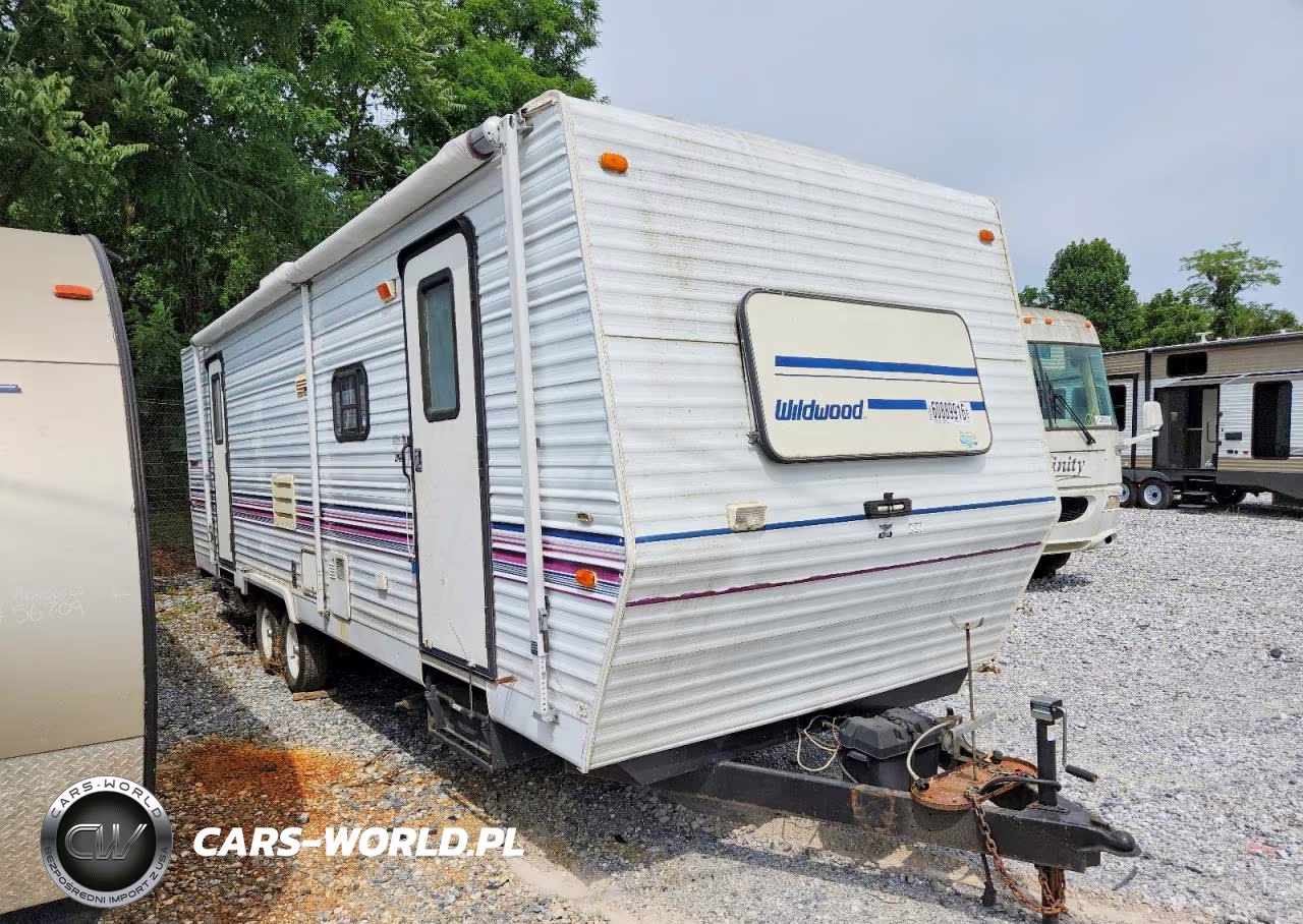 1999 Forest River Wildwood M-28Fls