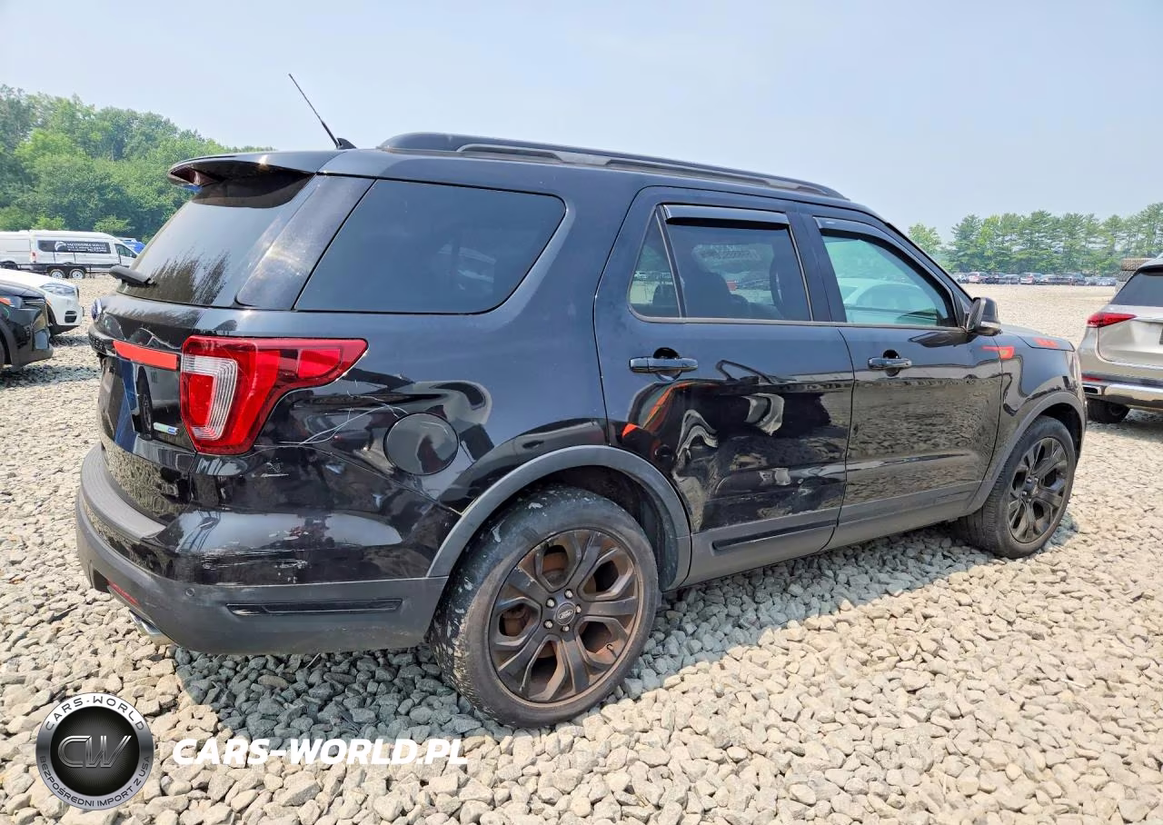 2019 Ford Explorer Sport VIN:1FM5K8GT9KGB27852 - 3