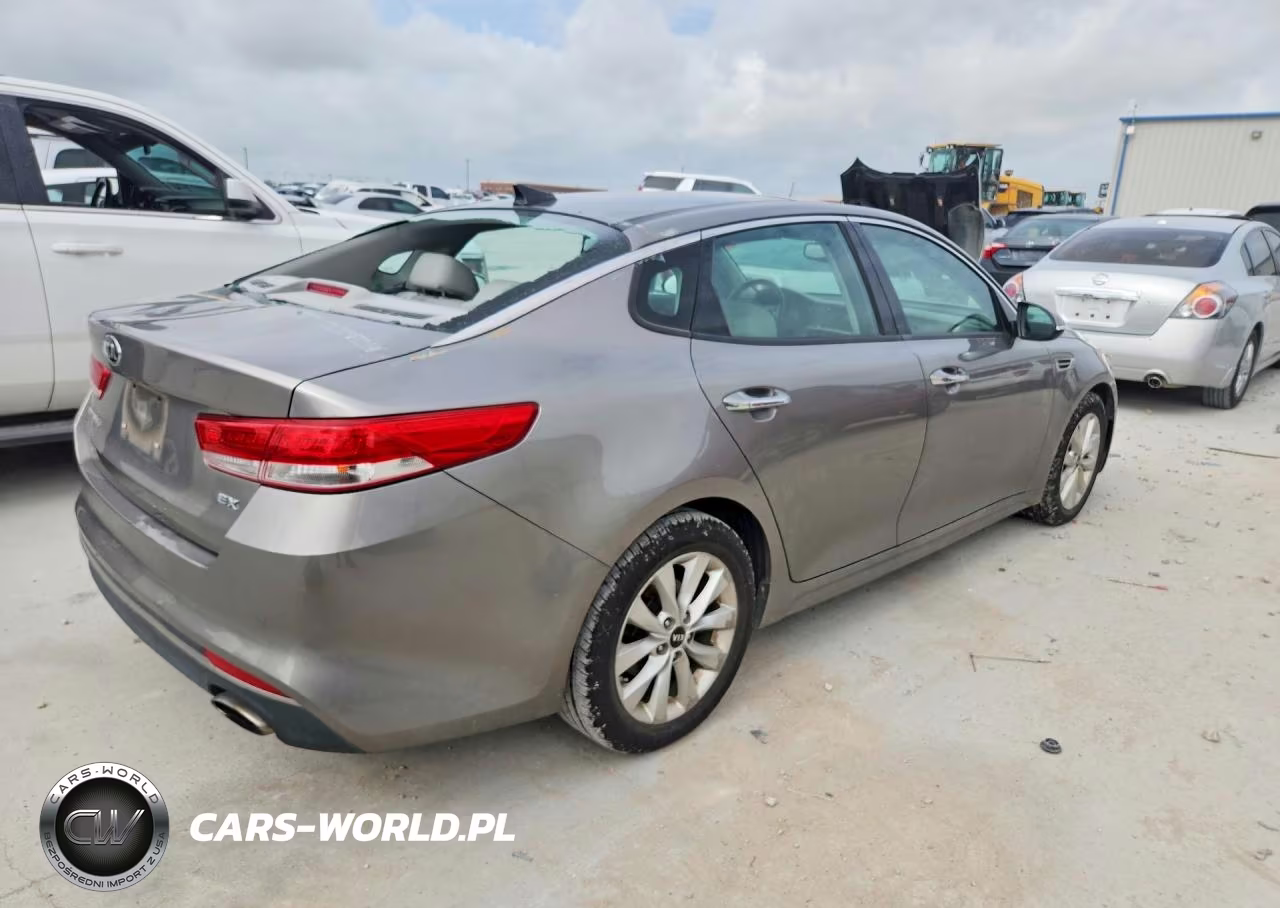 2018 Kia Optima VIN:5XXGU4L39JG203694 - 3