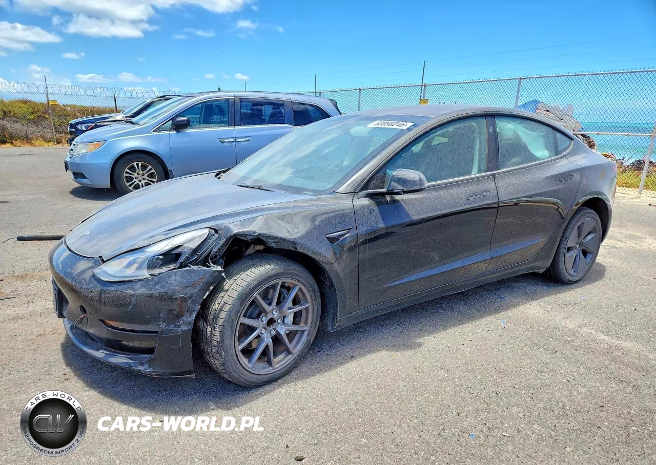 2023 Tesla Model 3 – zdjęcie 1 z 13