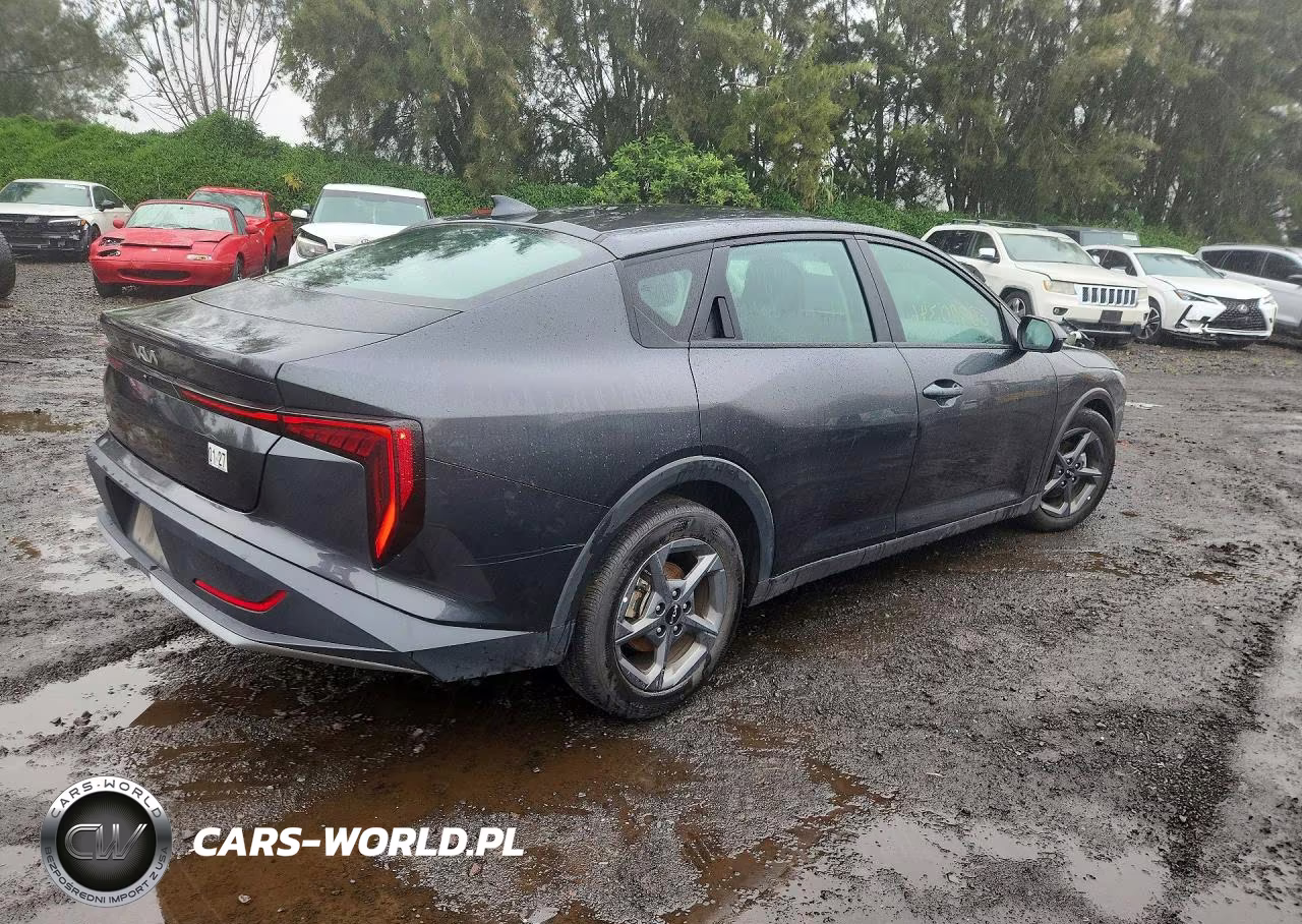 2025 Kia K4 Lxs VIN:3KPFT4DE8SE054218 - 3