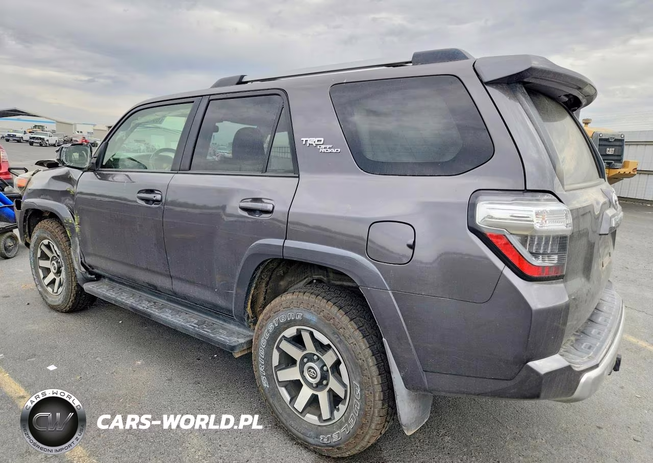 2018 Toyota 4Runner Trd Off-Road VIN:JTEBU5JR1J5509893 - 2