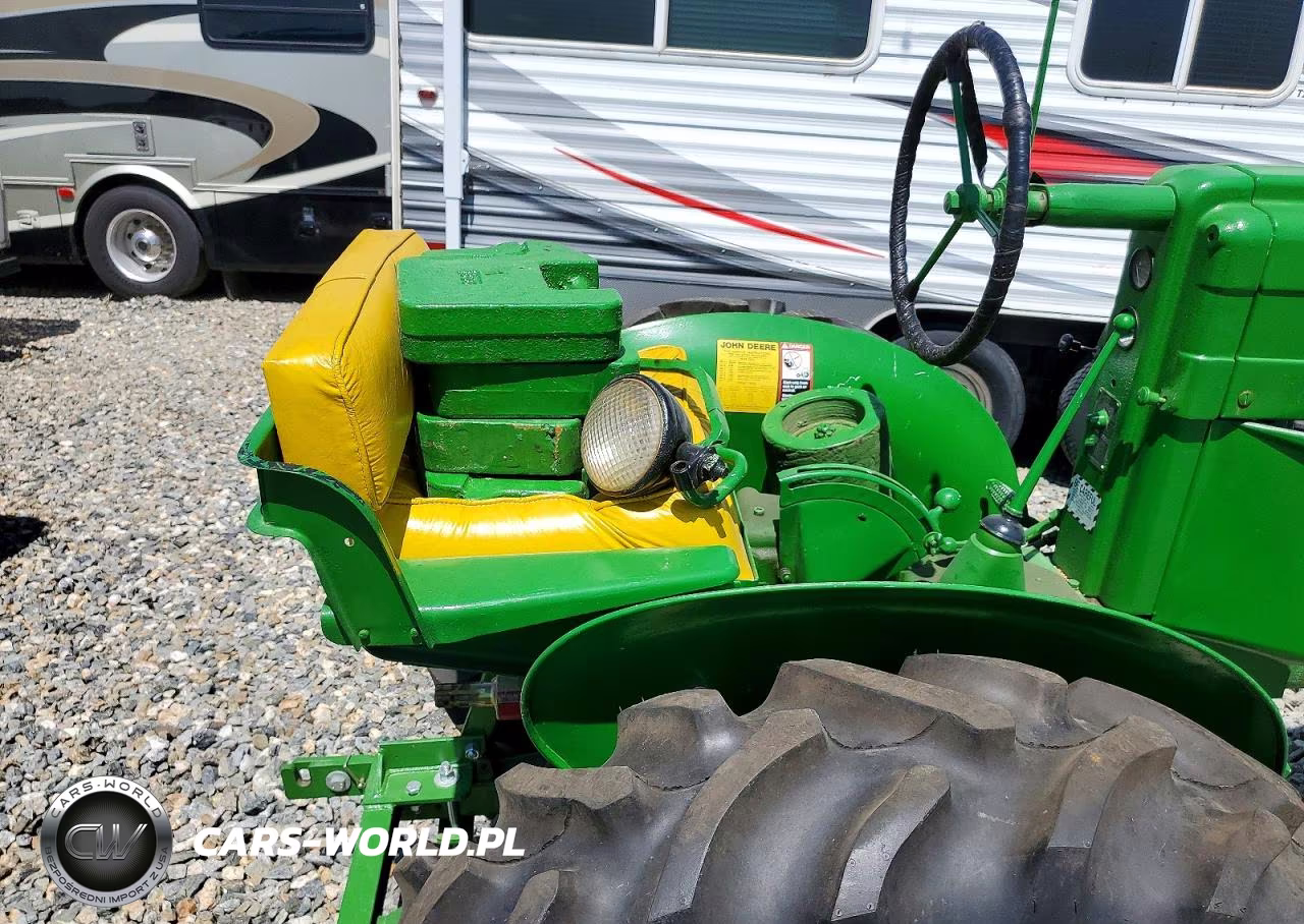 1948 John Deere Tractor VIN:LOT-3-60890756 - 6