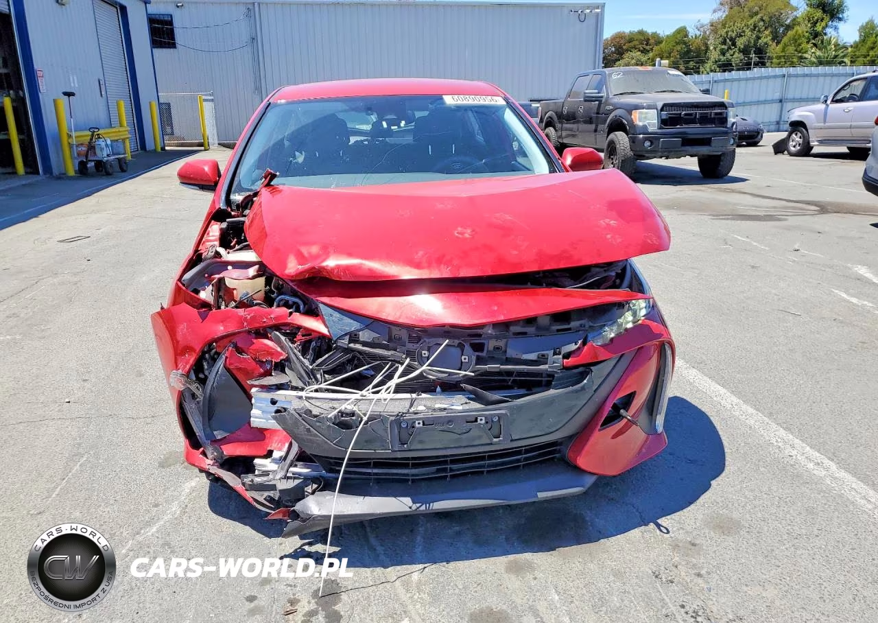 2020 Toyota Prius Prime Xle VIN:JTDKARFP4L3127979 - 5