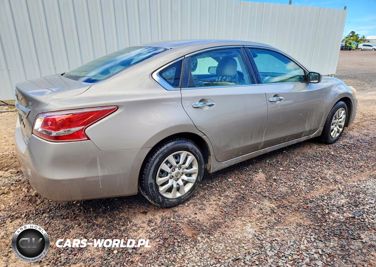 2013 Nissan Altima 2.5 VIN:1N4AL3AP5DN550527 - 3