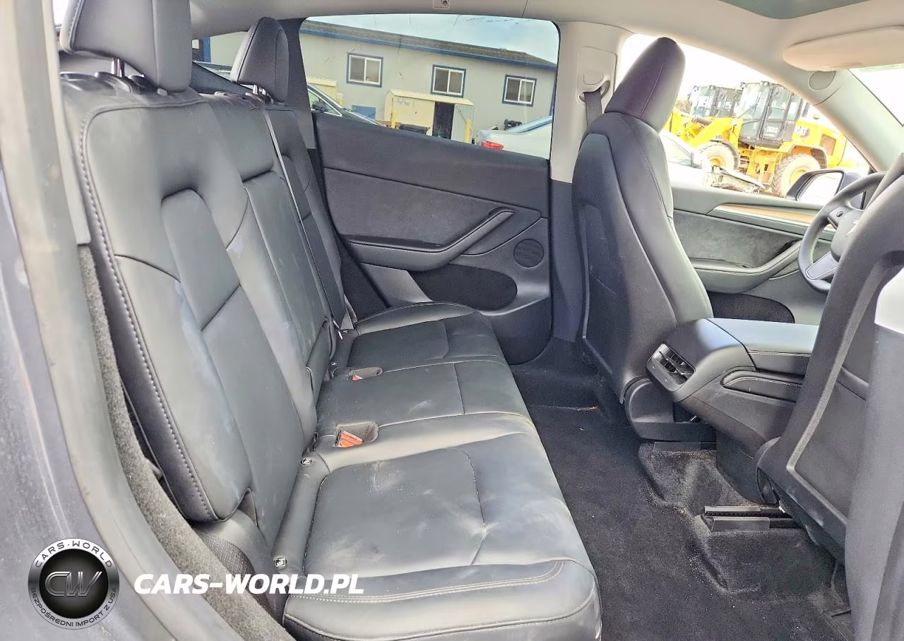 2023 Tesla Model Y VIN:7SAYGDEE4PA077685 - 11