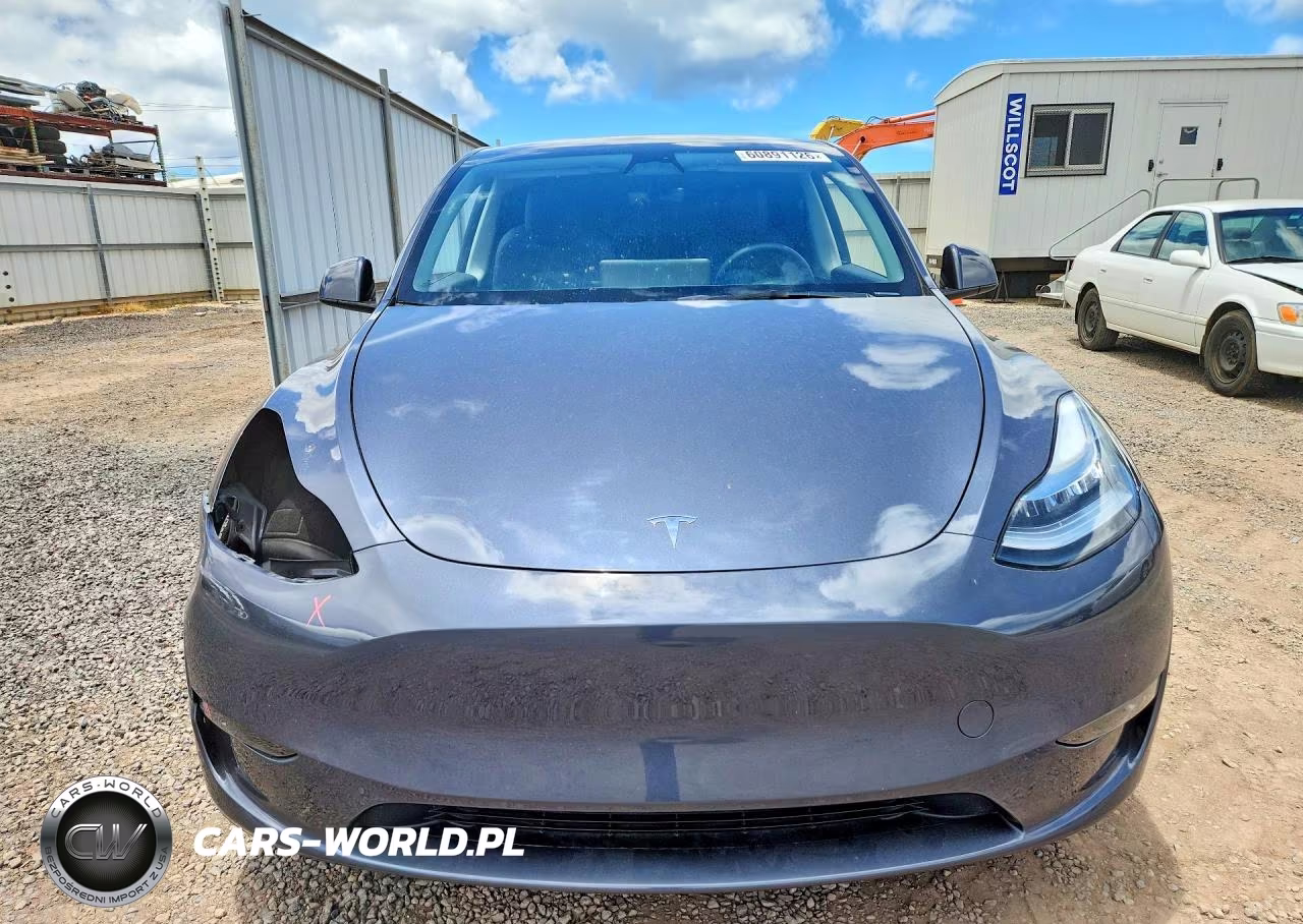 2023 Tesla Model Y VIN:7SAYGDEE4PA077685 - 5