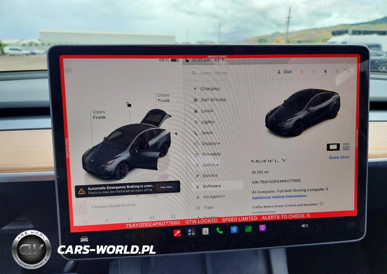 2023 Tesla Model Y VIN:7SAYGDEE4PA077685 - 9