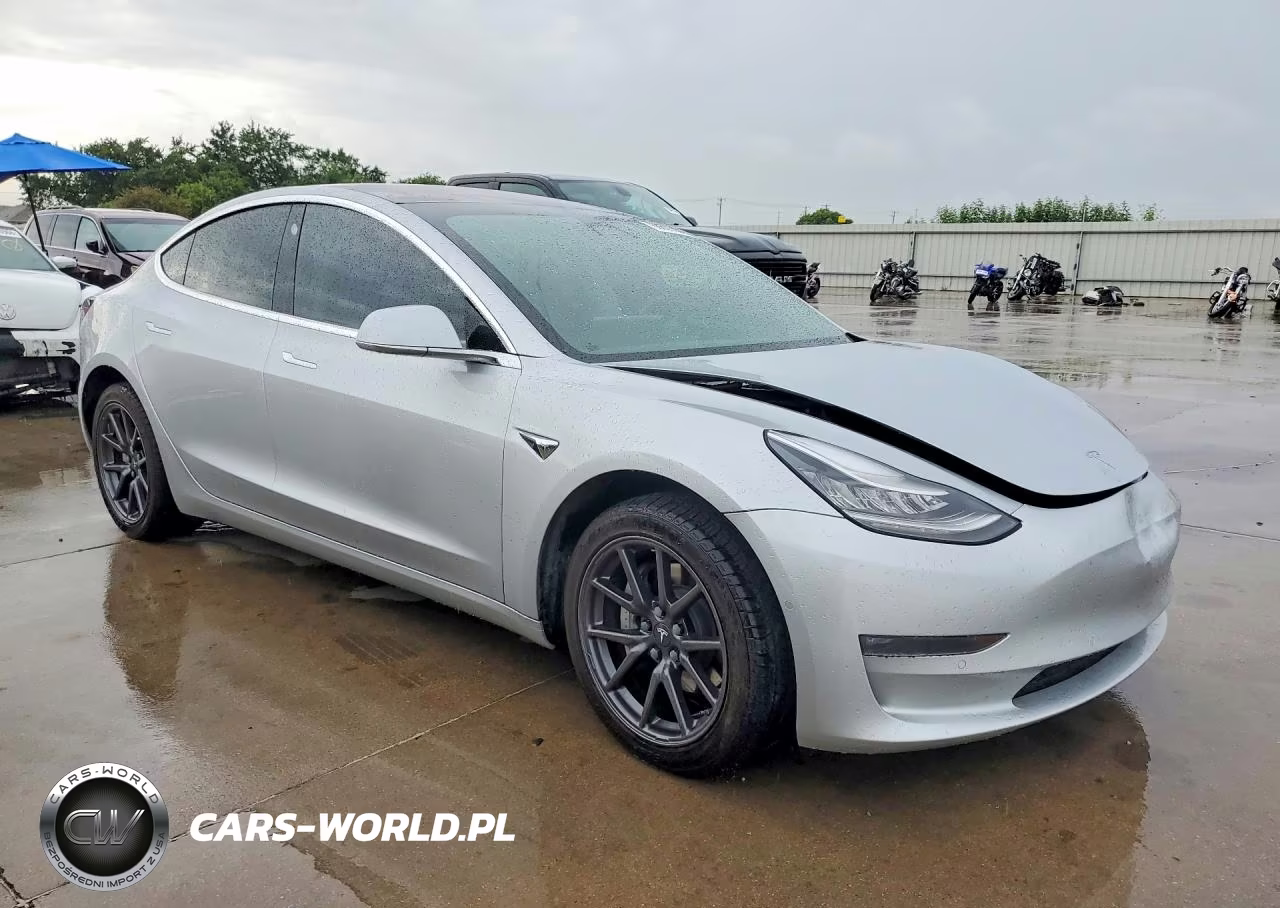 2018 Tesla Model 3 VIN:5YJ3E1EB1JF094214 - 4