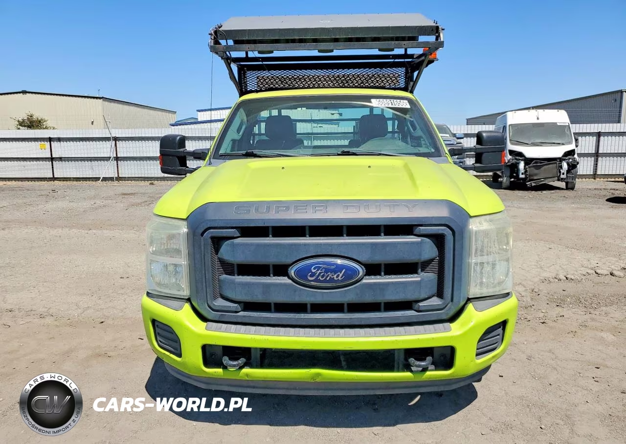 2013 Ford F250 Super Duty VIN:1FTBF2A68DEB52560 - 5