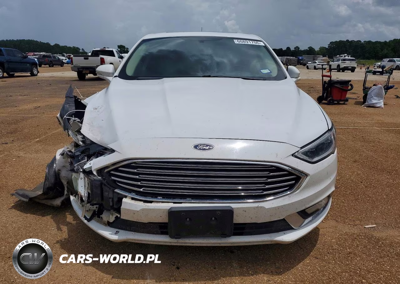 2018 Ford Fusion Titanium-Platinum VIN:3FA6P0D92JR138547 - 5