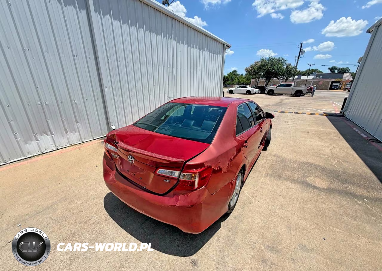 2014 Toyota Camry Se VIN:4T1BF1FK3EU759629 - 4