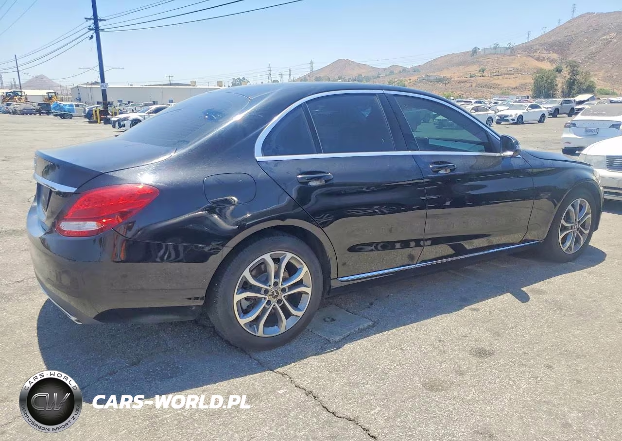 2017 Mercedes-Benz C 300 VIN:55SWF4JB0HU233940 - 3