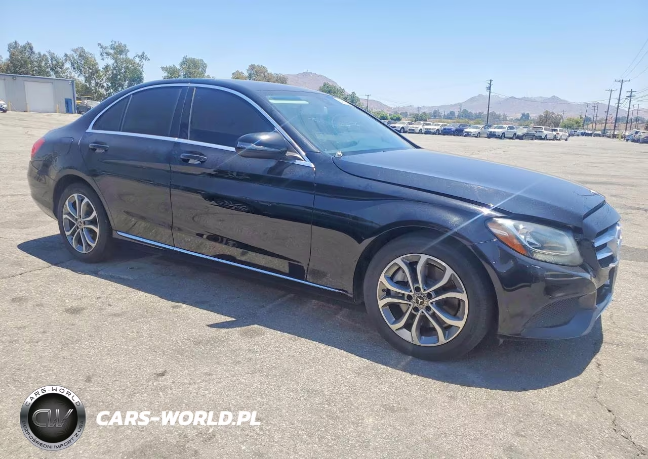 2017 Mercedes-Benz C 300 VIN:55SWF4JB0HU233940 - 4