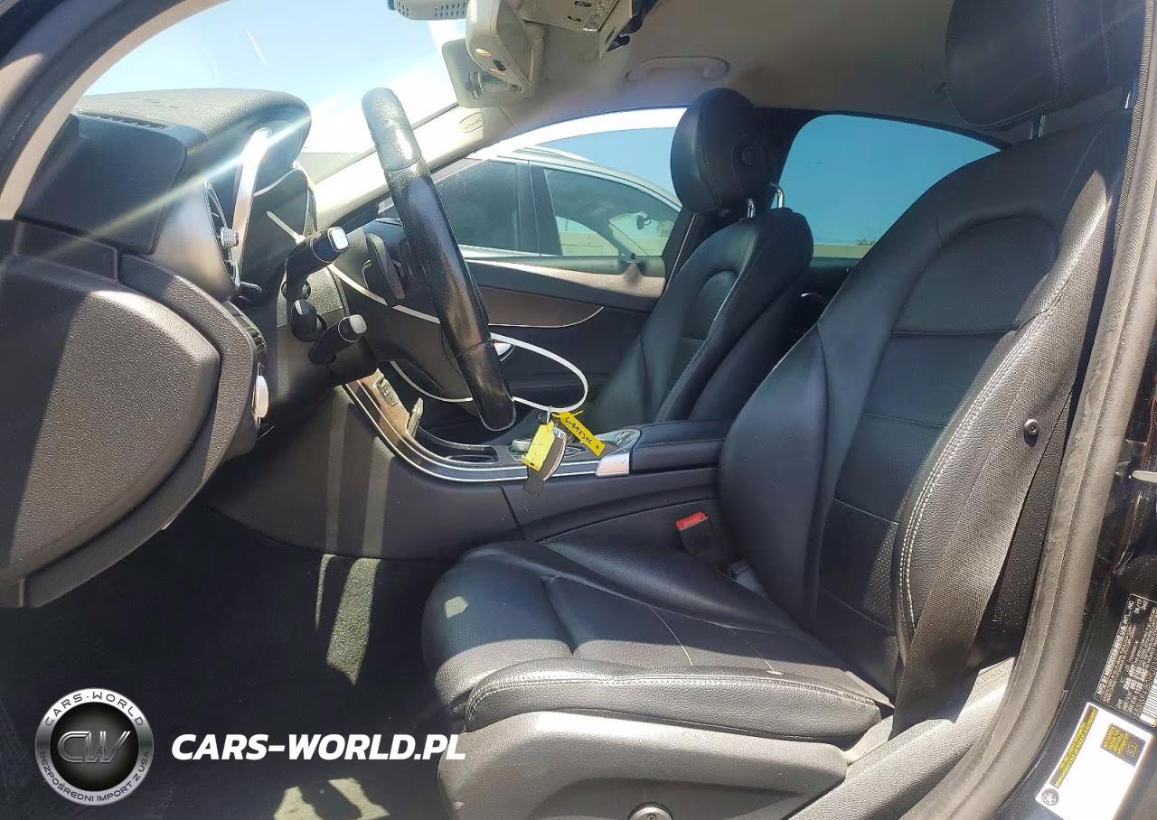 2017 Mercedes-Benz C 300 VIN:55SWF4JB0HU233940 - 7