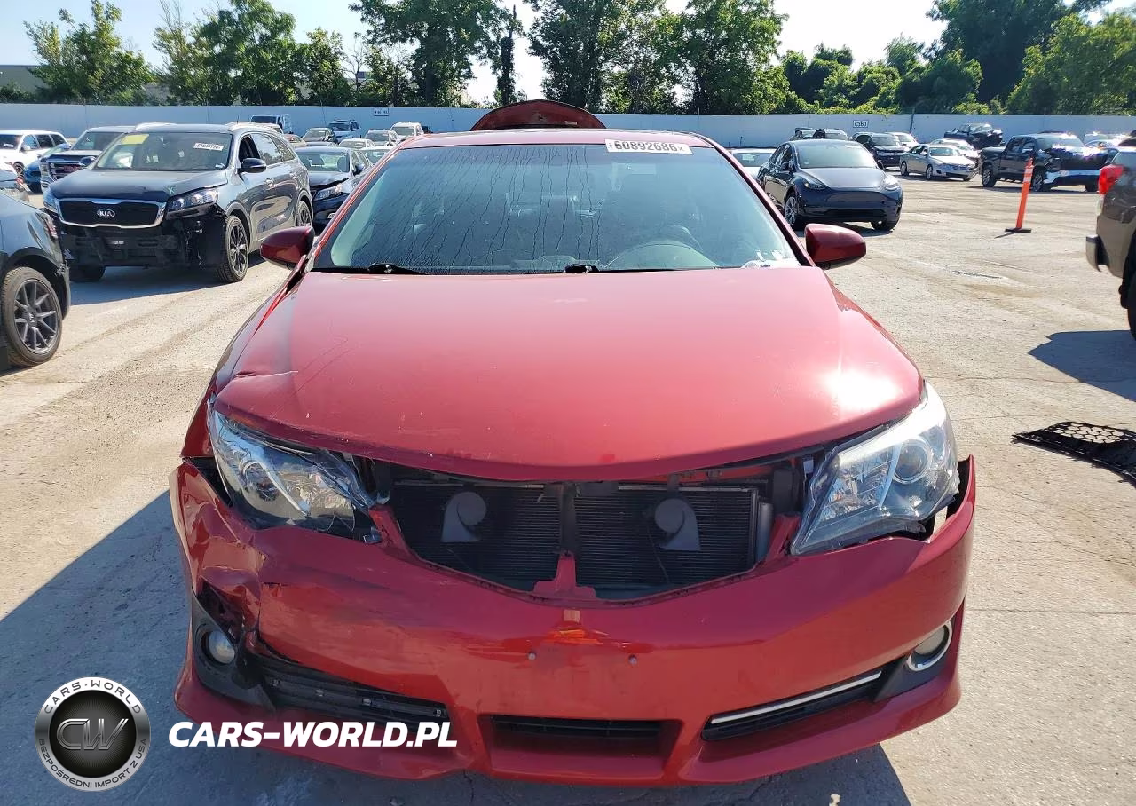 2014 Toyota Camry Se Sport VIN:4T1BF1FK6EU842858 - 5