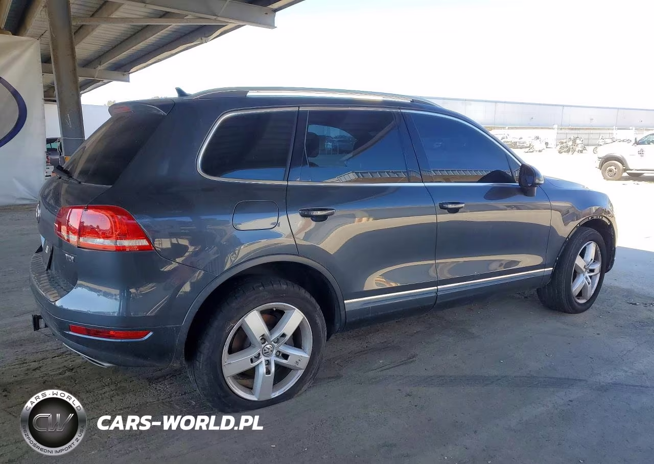 2012 Volkswagen Touareg V6 Tdi VIN:WVGEK9BP9CD007231 - 3