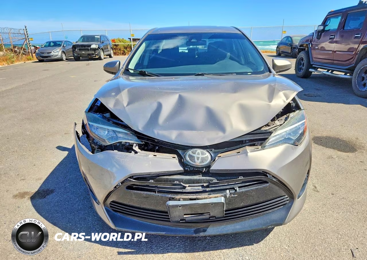 2018 Toyota Corolla L VIN:5YFBURHE7JP771645 - 5