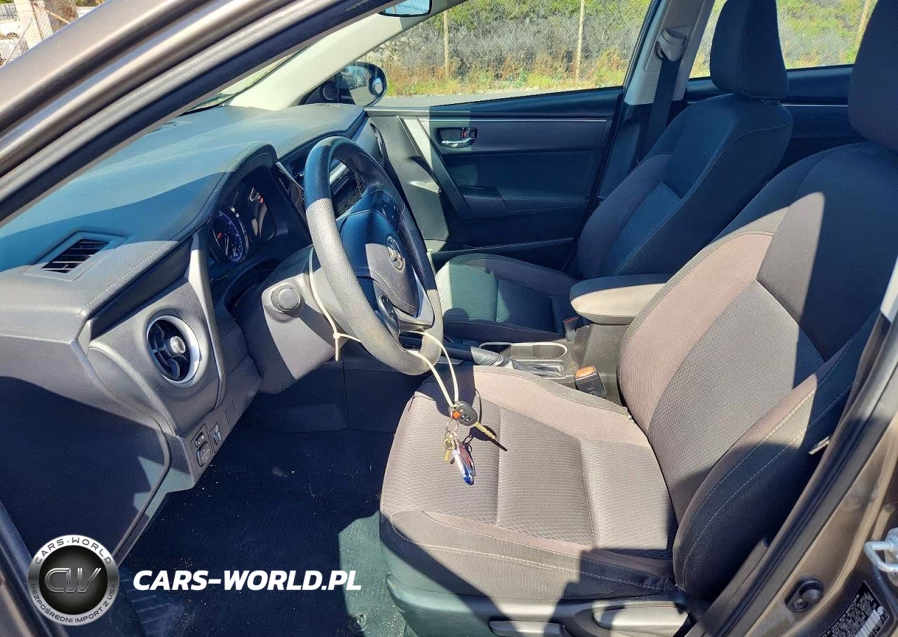 2018 Toyota Corolla L VIN:5YFBURHE7JP771645 - 7