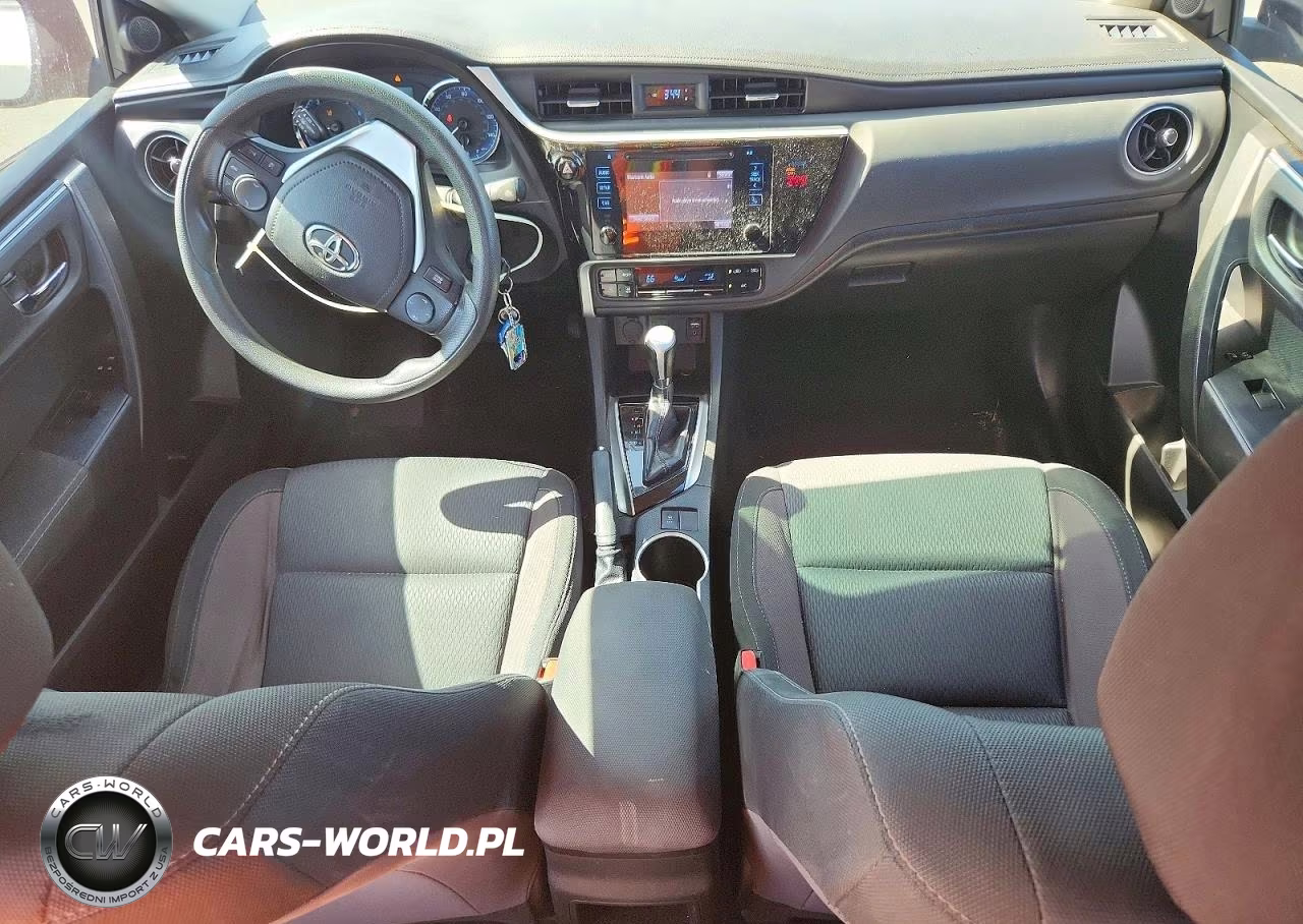 2018 Toyota Corolla L VIN:5YFBURHE7JP771645 - 8