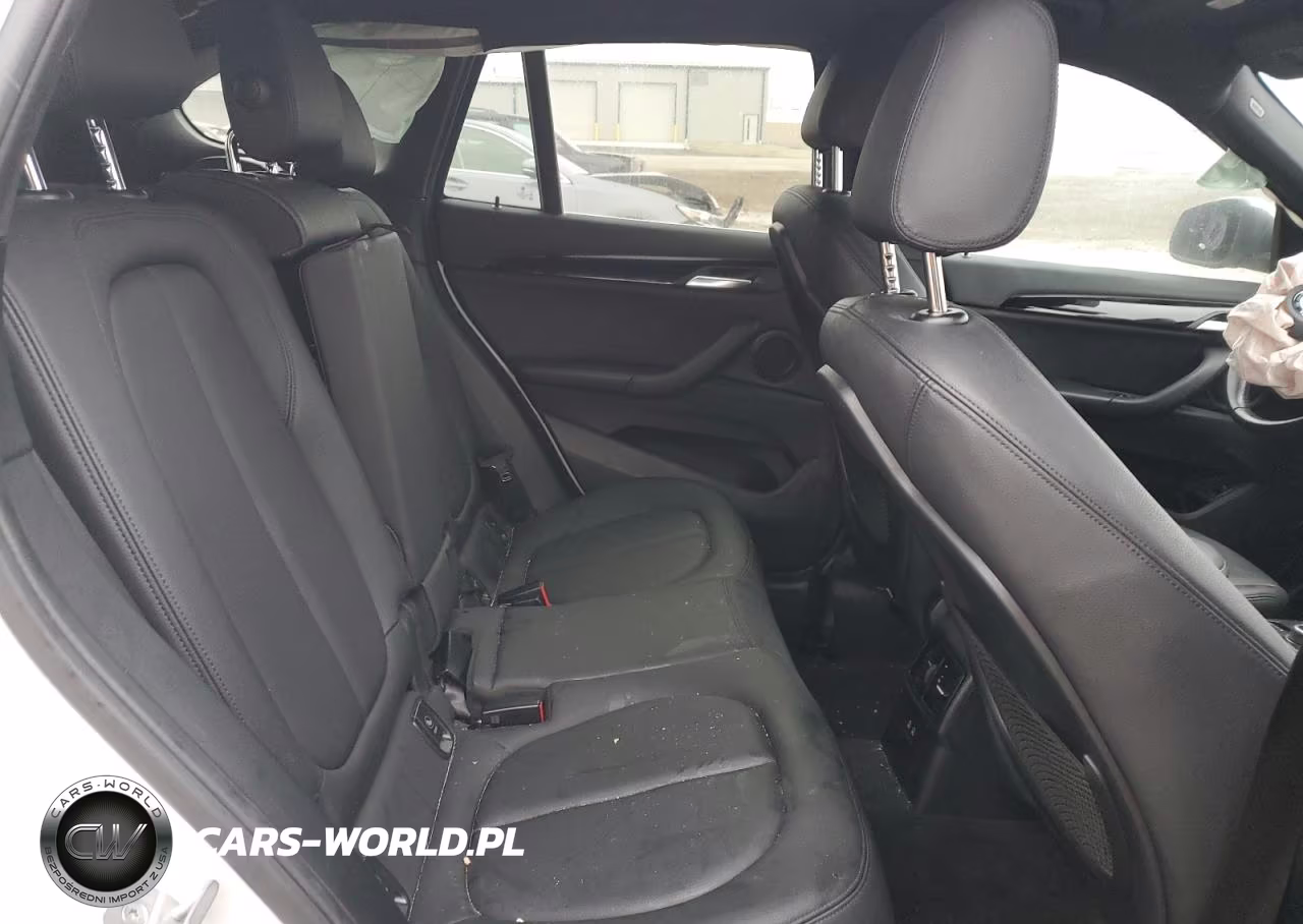 2018 BMW X1 xDrive28I VIN:WBXHT3C36J3H31149 - 22