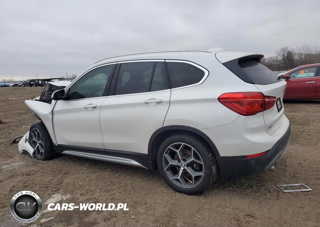 2018 BMW X1 xDrive28I VIN:WBXHT3C36J3H31149 - 4