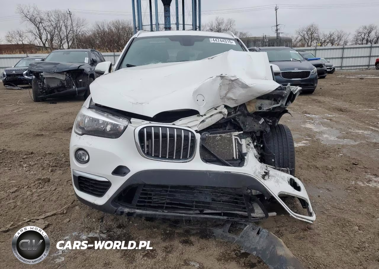2018 BMW X1 xDrive28I VIN:WBXHT3C36J3H31149 - 9