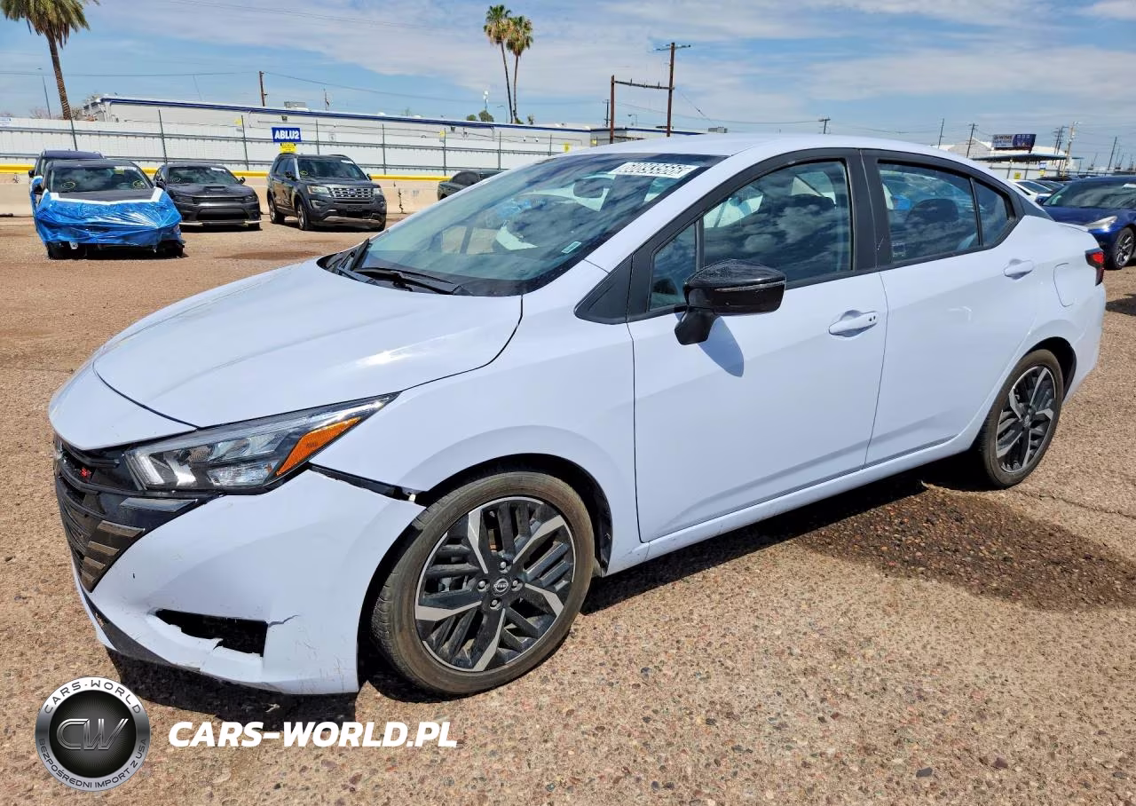 2025 Nissan Versa Sr – zdjęcie 1 z 12